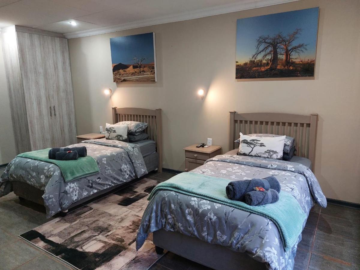 Wisteria Lane Guesthouse Postmasburg Eksteriør bilde